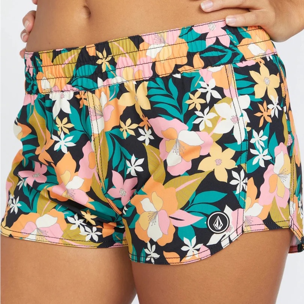 Volcom Had Me At Aloha 2" Boardshorts - Picture 3 of 6